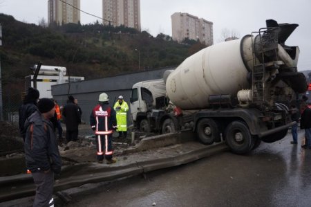Şişli'de beton mikseri trafo merkezine girdi