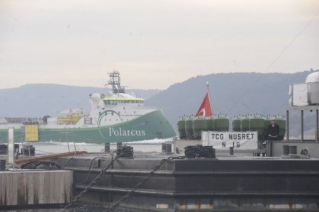 Sismik araştırma gemisi Polarcus Samur Çanakkale Boğazı’ndan geçti