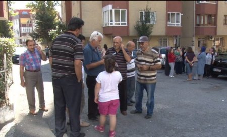 Site sakinlerinden baz istasyonu eylemi (Özel)