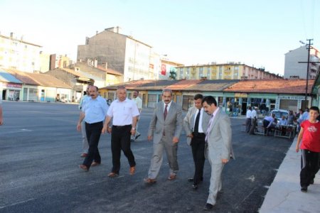 Sivas Belediyesi Buğday Pazarı'nı Otopark Yapıyor