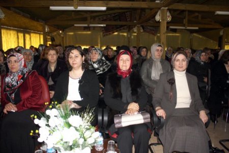 Sivas Belediyesi'nden Tiyatrolu, Sergili Kadınlar Şenliği Etkinliği