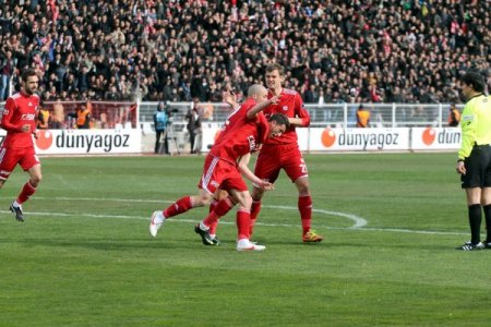 Sivasspor: 1- Trabzonspor:0 (İlk Yarı)