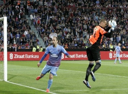 Sivasspor'u 6-0 yenen Trabzonspor, kupada ilk finalist