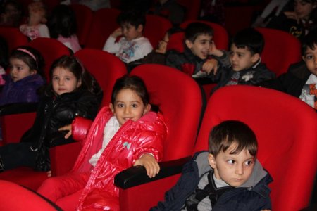 Sivas'ta 500 çocuk ilk kez tiyatro izledi