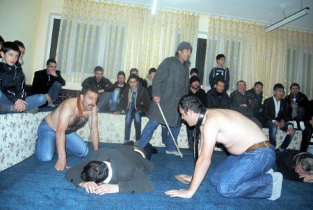 Sivas’ta bol kahkahalı asker uğurlama töreni