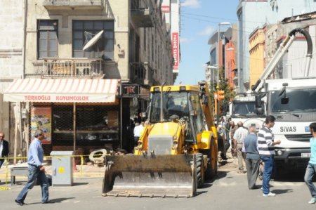 Sivas’ta Filmleri Aratmayan Soygun Girişimi Araştırılıyor