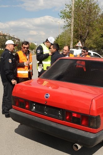 Sivas’ta gürültülü araç kullananlara ceza yağdı