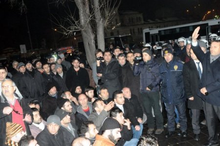Sivas’ta işçilerden maaş eylemi