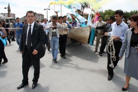 Sivas'ta İsrail'e Kayıklı Protesto