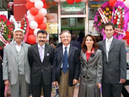 Sivas'ta Kadın Girişimci, Ekolojik Ürünlerin Satıldığı Market Açtı