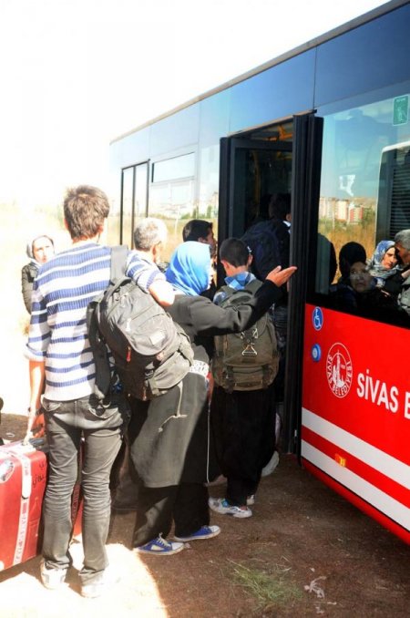 Sivas’ta kalan Afgan mülteciler evlerine kavuştu