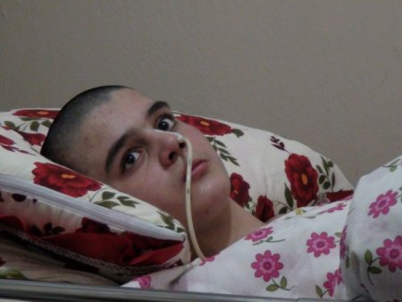 Sivas’ta kalan Afganlı çocuk kaza sonrası yatağa mahkûm oldu