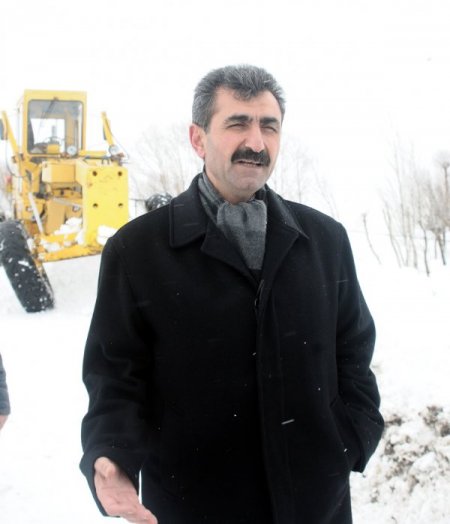 Sivas'ta karla mücadele sürüyor