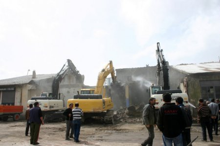 Sivas'ta kentsel dönüşüm kapsamında büyük yıkım