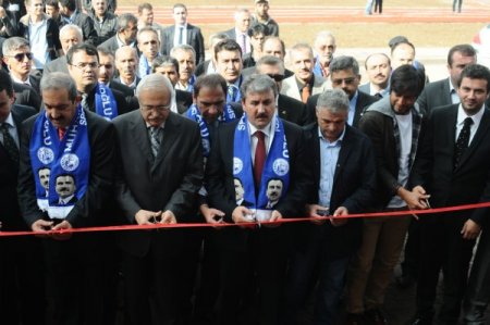 Sivas'ta Muhsin Yazıcıoğlu spor tesisleri törenle açıldı