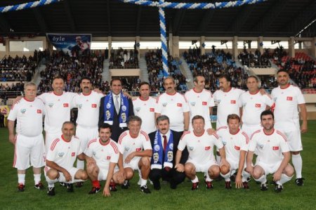 Sivas'ta Muhsin Yazıcıoğlu spor tesisleri törenle açıldı