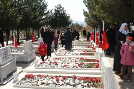 Sivas’ta şehitler gözyaşlarıyla anıldı