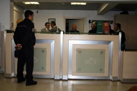 Sivas'ta Silahlı Bir Kişi Postane Soydu