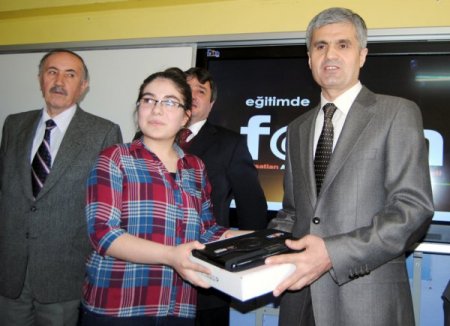 Sivas’ta Tablet PC dağıtıldı