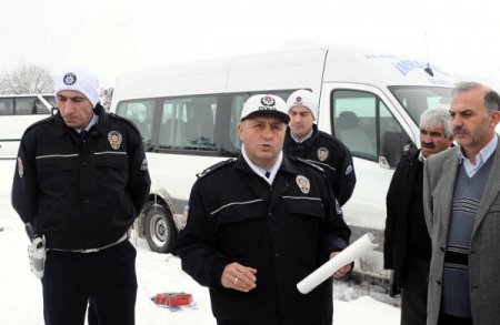 Sivas’ta trafik denetimlerinde şoförler uyarıldı