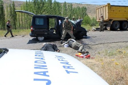 Sivas’ta trafik kazası: 1 ölü 4 yaralı