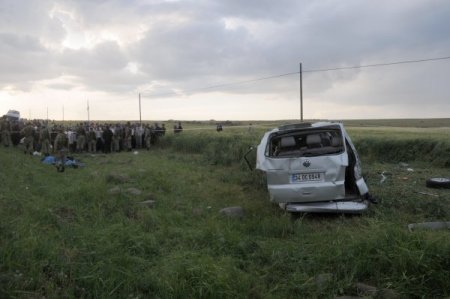 Siverek’teki Cenazeye Giden Araç Takla Attı: 3 Ölü (2)