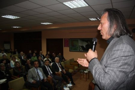 Siyaset Akademisinde Türkiye’nin Toplumsal Yapısı Anlatıldı