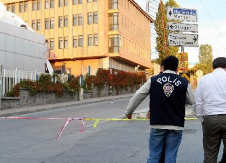 Sky Türk Önüne Bırakılan Ses Bombası İmha Edildi