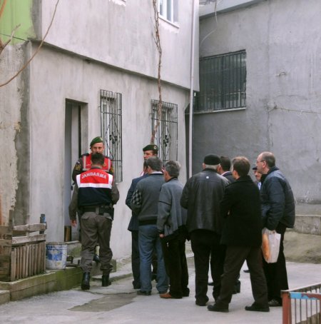 Sobadan sızan karbonmonoksit gazından zehirlenen çift öldü