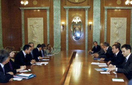 Soçi’de Nato-rusya Zirvesi; Libya’da Kara Harekatı Yok