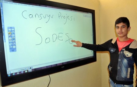 SODES destekli eğitim merkezinde akıllı tahta sevinci