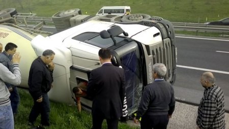 Şoför De Ters Döndü