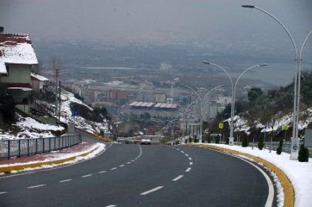 Şoförlerin Kış Aylarında Gazanfer Bilge Bulvarı'nda Daha Dikkatli Olması Gerekiyor