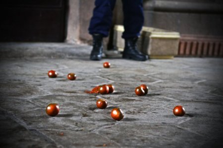 Sofya protestolarında ‘çürük domates’ modası
