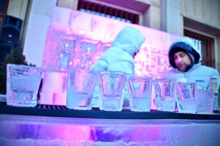 Sofya'da buz figürleri şöleni