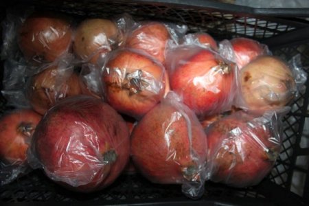 Soğuk hava depolarındaki nar iki kat yüksek fiyata ihracata gidiyor