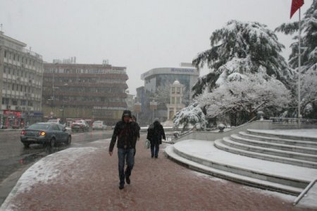 Soğuk ve yağışlı hava Balkanlardan değil İzlanda’dan geliyor (Özel)