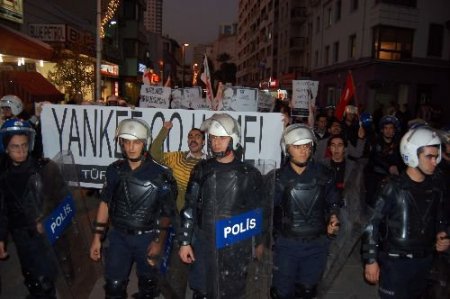 Sokak Sokak Dolaşıp Abd Askeri Aradılar