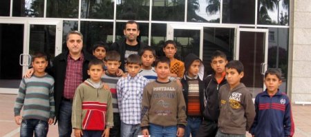 Sokaktan toplanan çocuklar sanata yönlendiriliyor