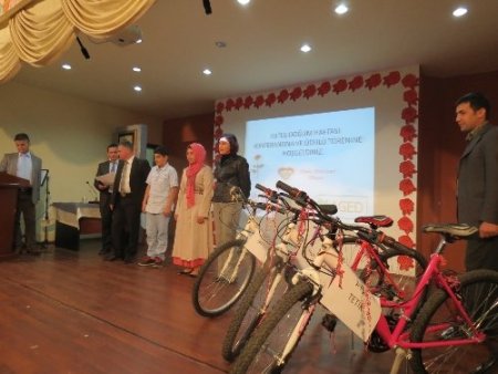 'Söke O'nu Okuyor' bilgi yarışmasının ödülleri dağıtıldı