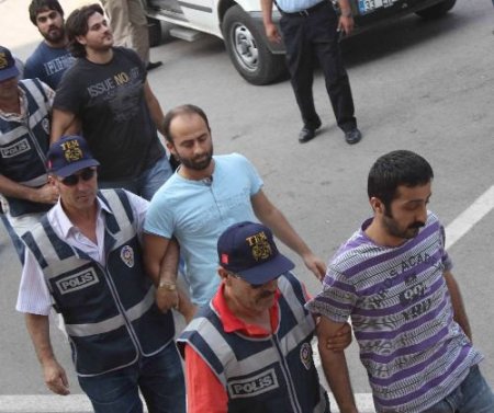 Sol Örgüt Operasyonunda 1'i Öğretmen 5 Kişi Gözaltına Alındı