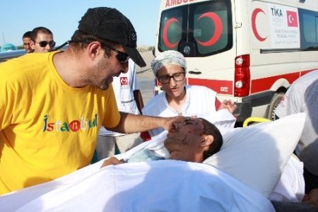 Somali’de yaralanan Kızılay görevlileri, ambulans uçakla Türkiye’ye gönderildi