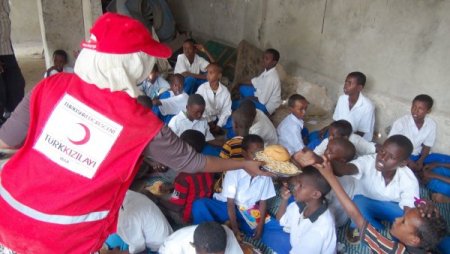 Somali’deki Yetimlerden Türkiye’ye Sevgi Seli