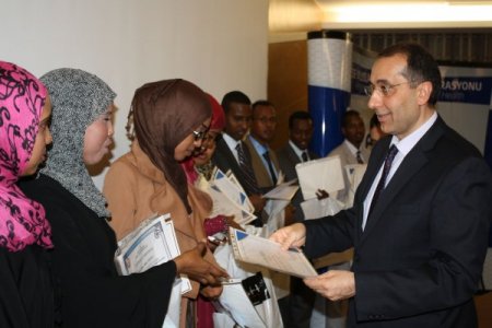 Somalili 16 doktor ve hemşire daha eğitimlerini tamamladı