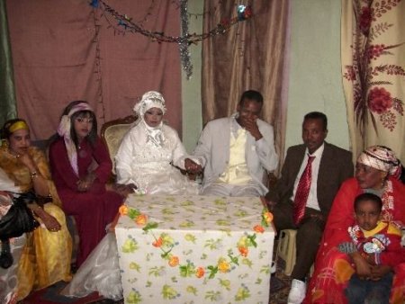 Somalili Çift Mehir Vakfı'nın Desteğiyle Dünya Evine Girdi