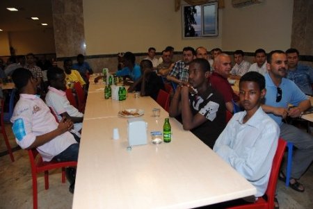 Somalili öğrenciler, Barış Manço'yu şarkılarıyla andı