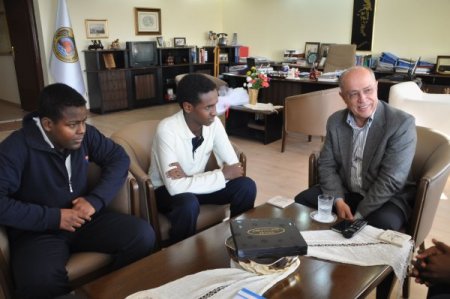 Somalili öğrenciler doktor, mühendis ve gazeteci olmak istiyor