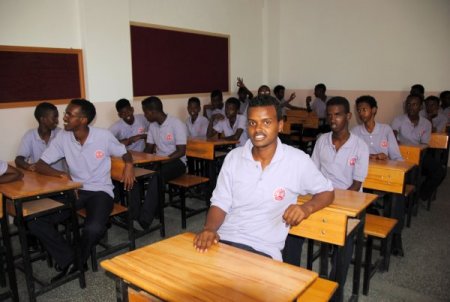 Somalili öğrenciler için de zil çaldı