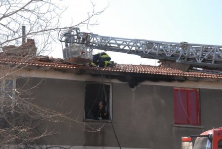 Somalililerin Kaldığı Yerde Çıkan Yangın Korkuttu