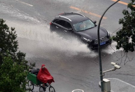 Son 13 Yılın En Şiddetli Yağmuru Pekin’de Büyük Hasara Yol Açtı